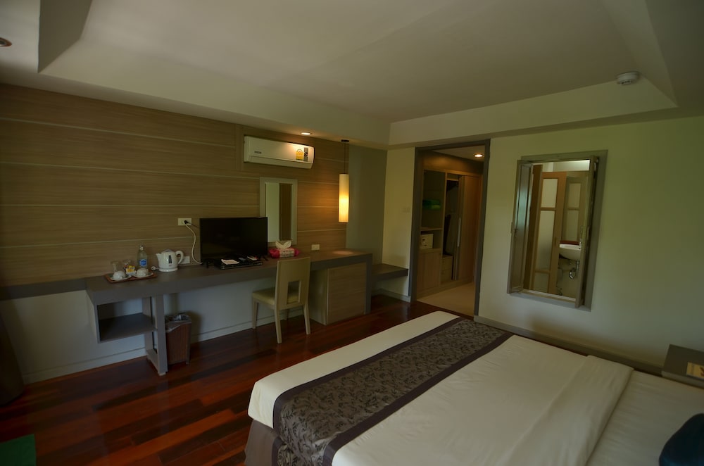 Nakara Long Beach Resort, Ko Lanta Nakara Long Beach Resort, Ko Lanta