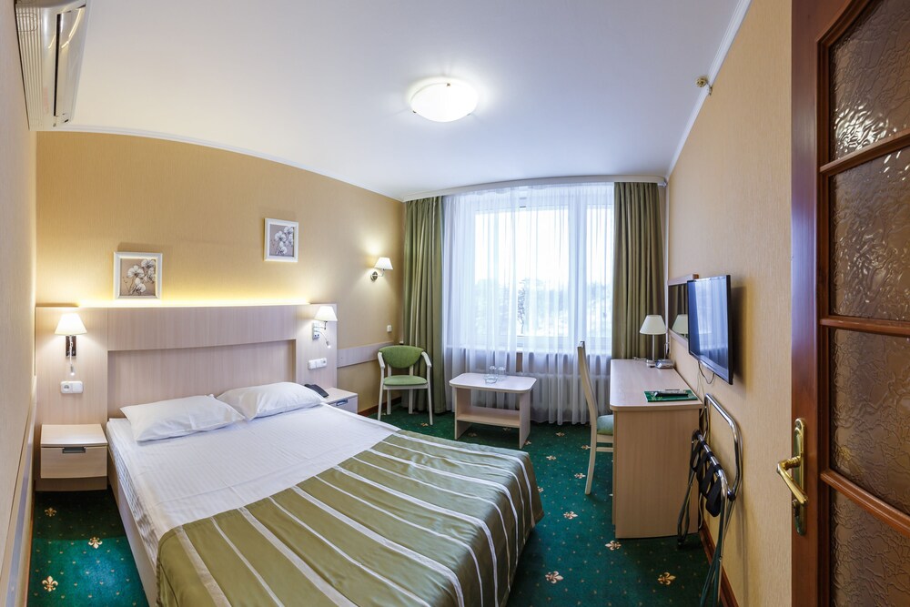 Hotel Yubileiny, Minsk Hotel Yubileiny, Minsk