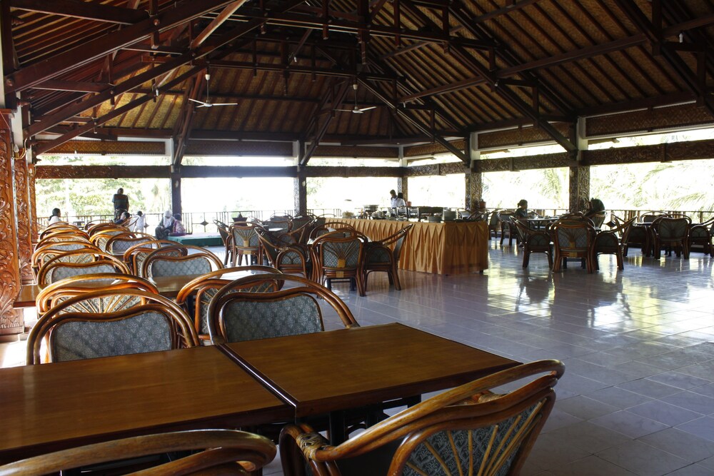 Surya Pesona Beach Hotel, Pangandaran Surya Pesona Beach Hotel, Pangandaran