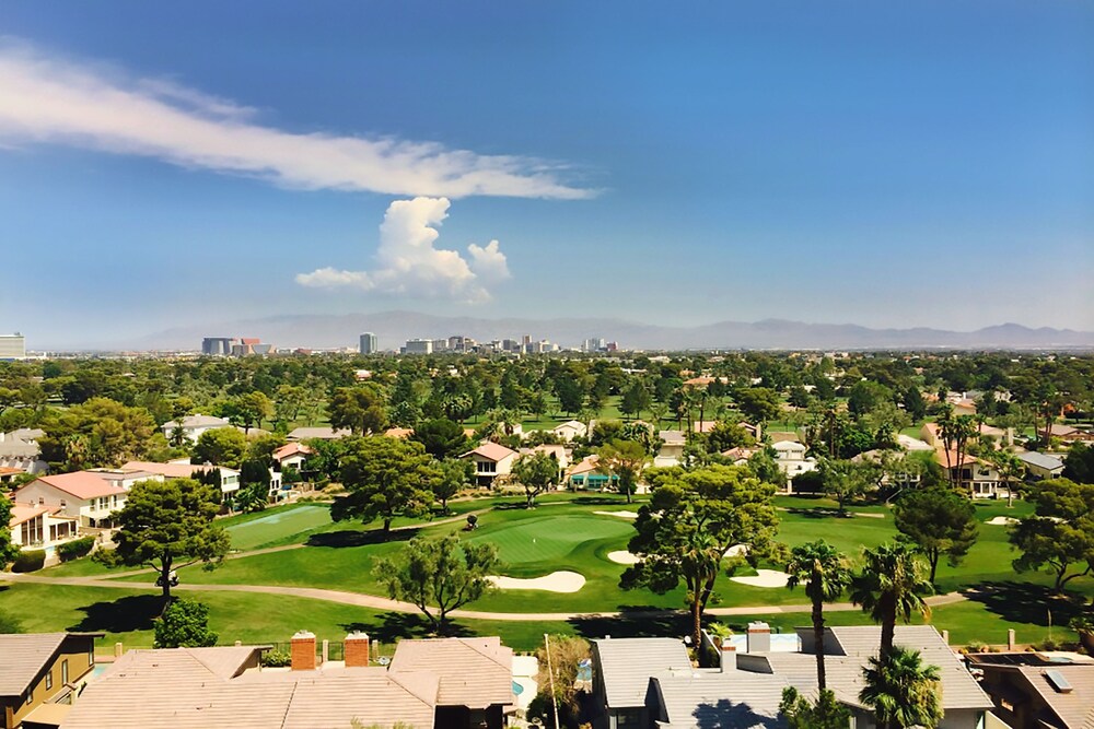 AAA 3 Bedroom Convention Center Luxury Condos, Las Vegas AAA 3 Bedroom Convention Center Luxury Condos, Las Vegas