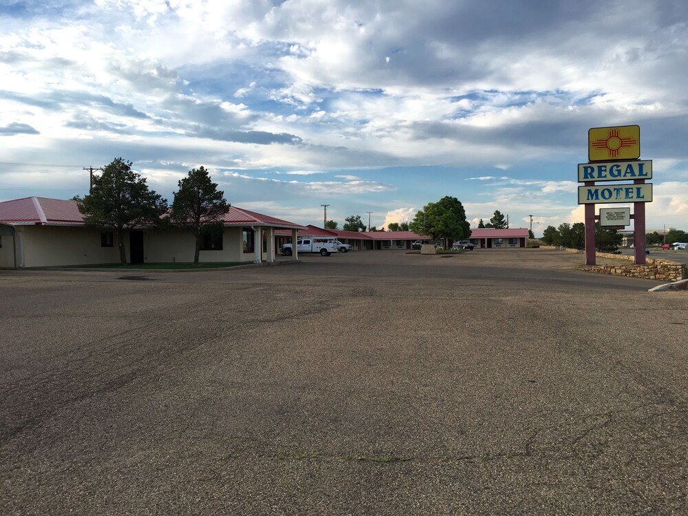 Regal Motel in Las Vegas, New Mexico, Las Vegas (NM) Regal Motel in Las Vegas, New Mexico, Las Vegas (NM)