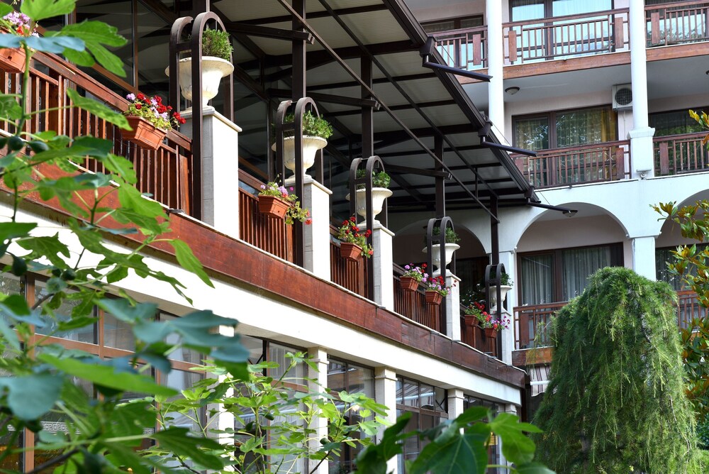 Estreya Palace & Residence, Varna Estreya Palace & Residence, Varna