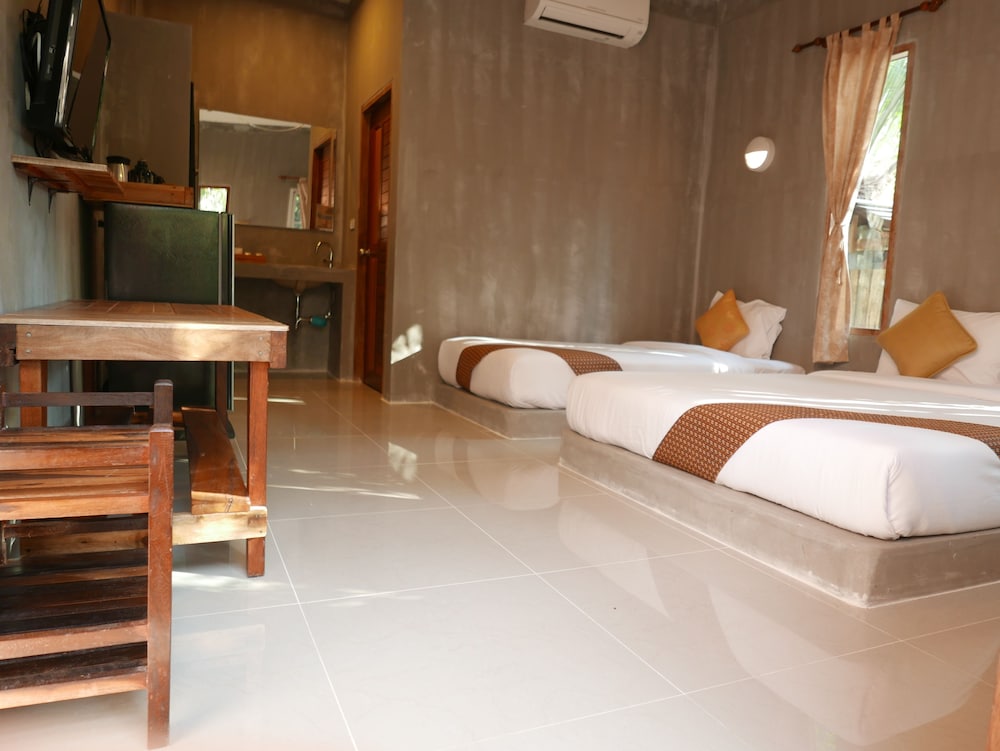 Le Pes Villas, Khanom Le Pes Villas, Khanom