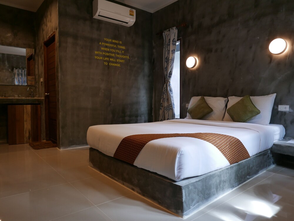 Le Pes Villas, Khanom Le Pes Villas, Khanom