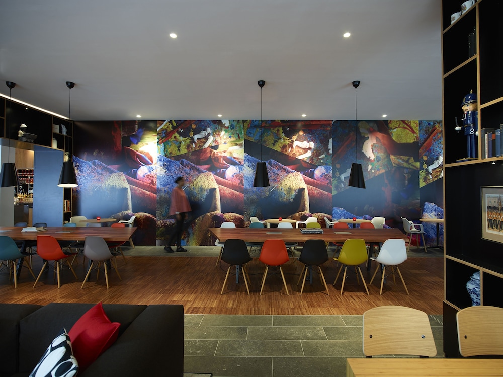 citizenM Tower of London, London citizenM Tower of London, London