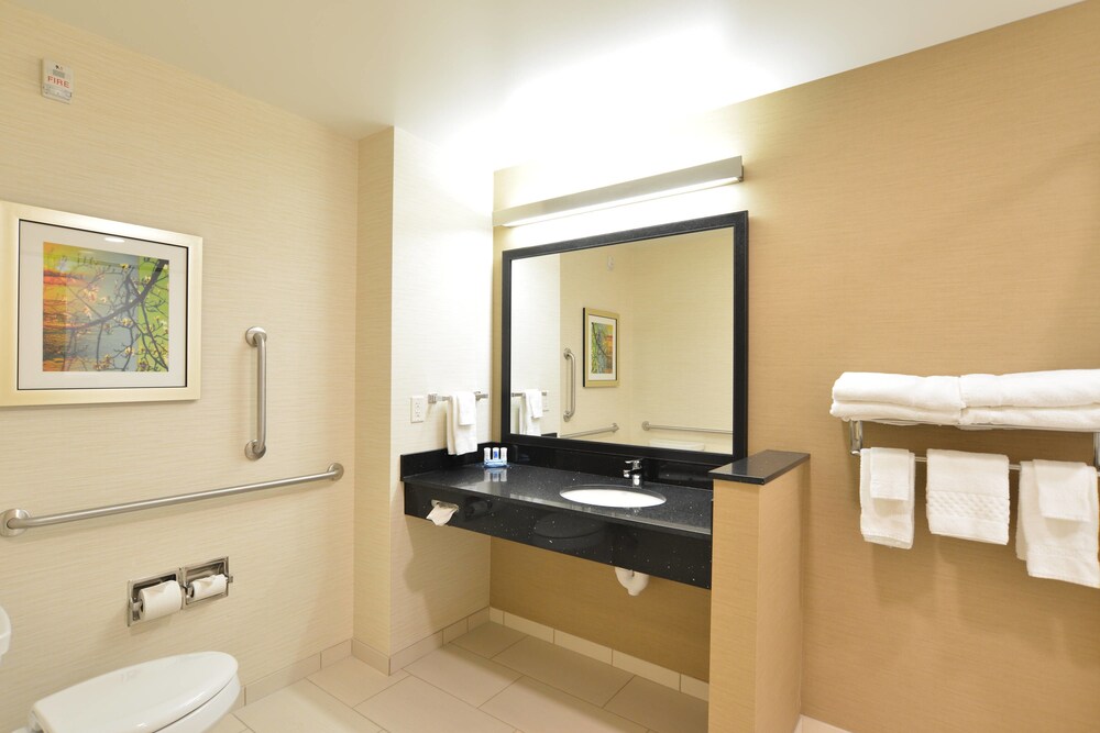 Fairfield Inn & Suites by Marriott Eau Claire Chippewa Falls, Eau Claire Fairfield Inn & Suites by Marriott Eau Claire Chippewa Falls, Eau Claire
