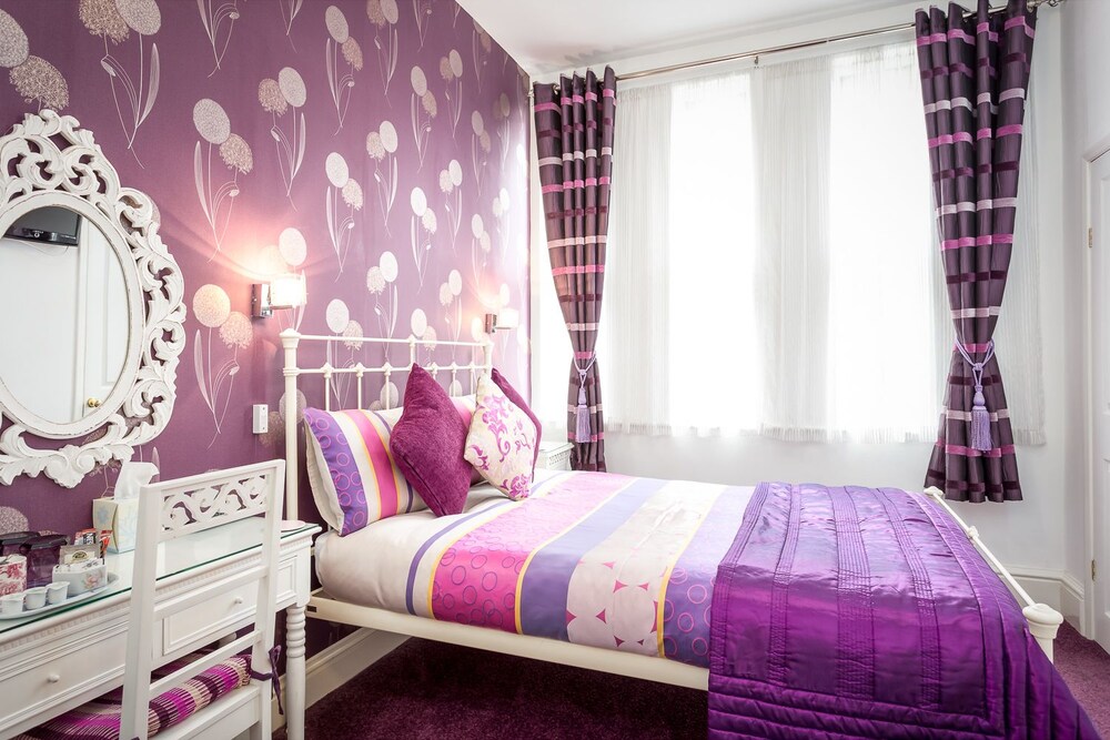 Arden Park Ensuite Rooms, Stratford-upon-Avon Arden Park Ensuite Rooms, Stratford-upon-Avon