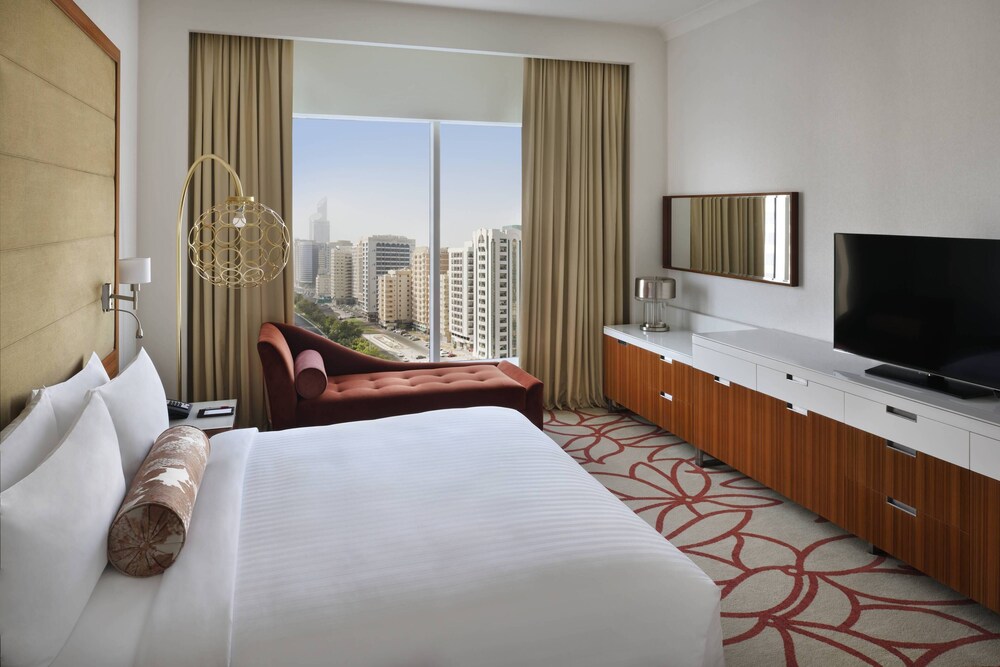 Related Hotel Image