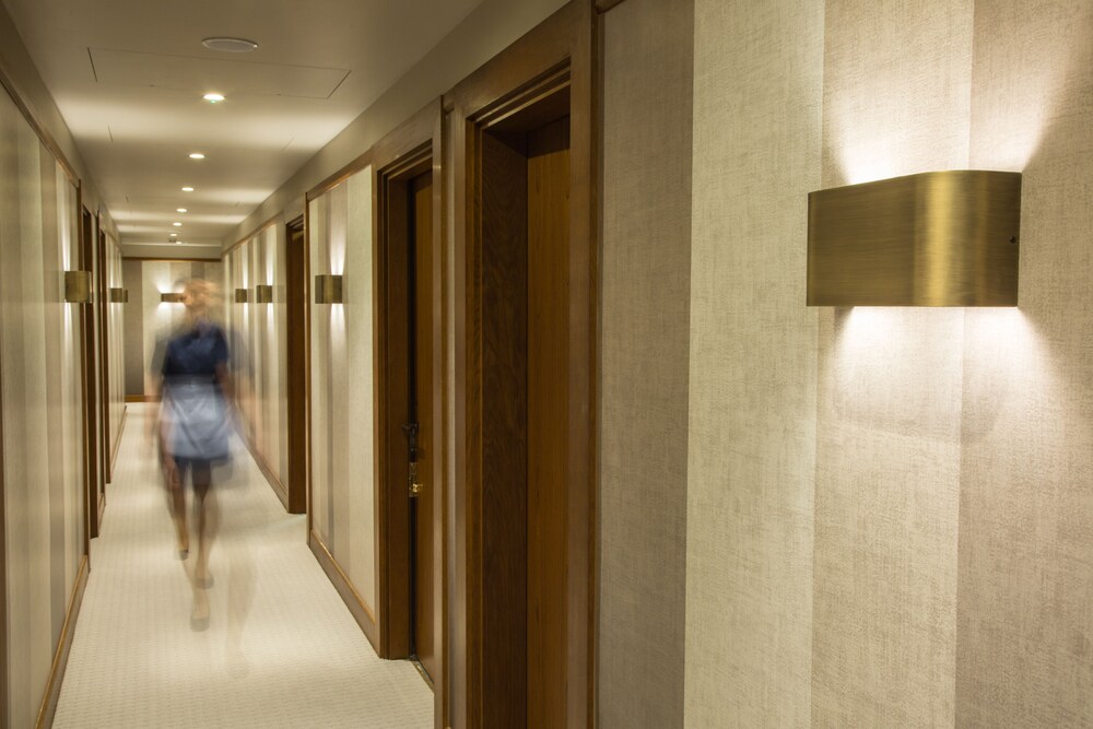 Devonshire Club & Hotel, London Devonshire Club & Hotel, London