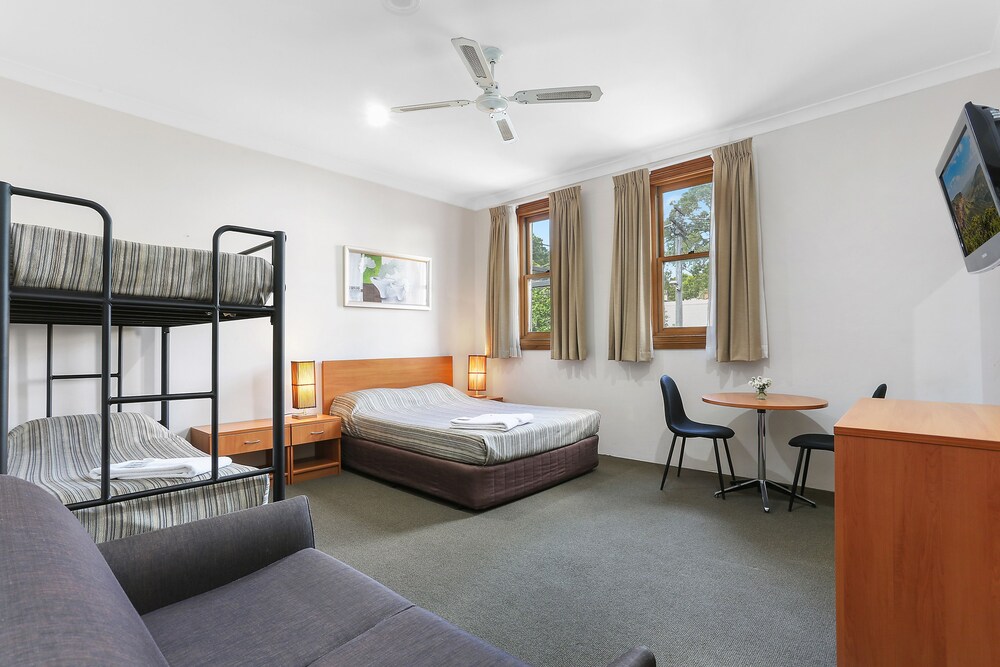 Alishan International Guest House, Sydney Alishan International Guest House, Sydney