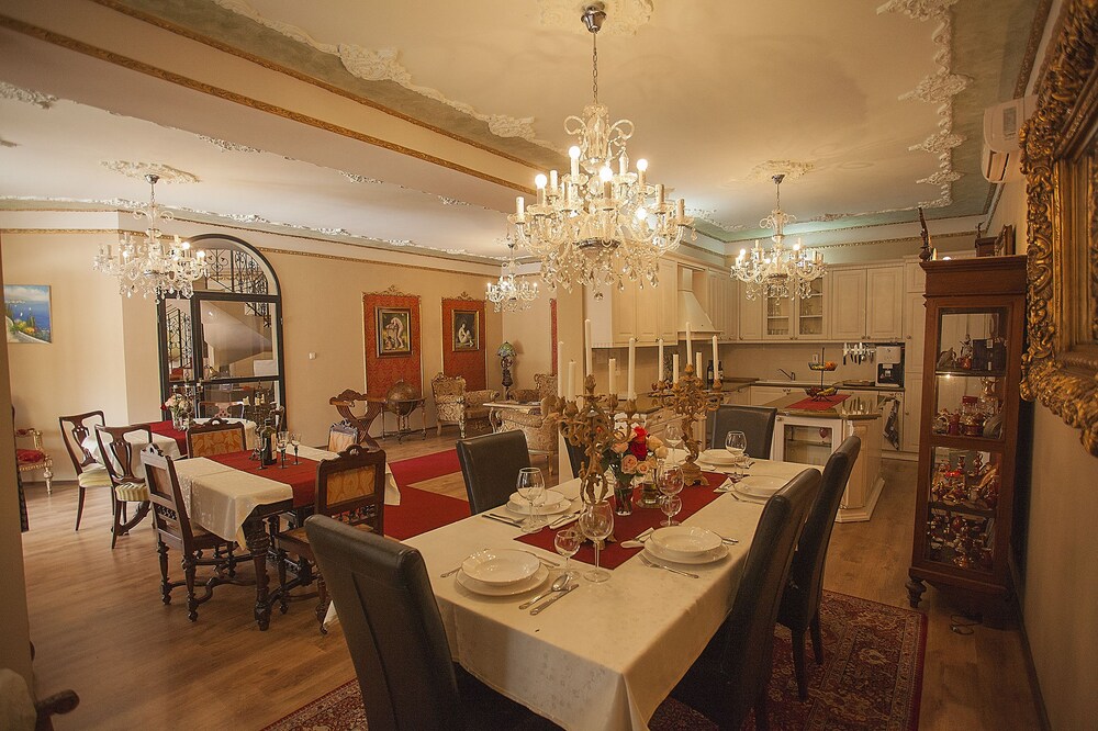Vila Rococo, Belgrade Vila Rococo, Belgrade