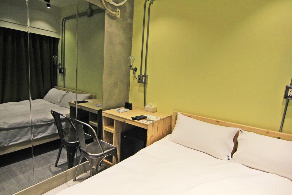 Yizhong Loft Hostel, Taichung Yizhong Loft Hostel, Taichung