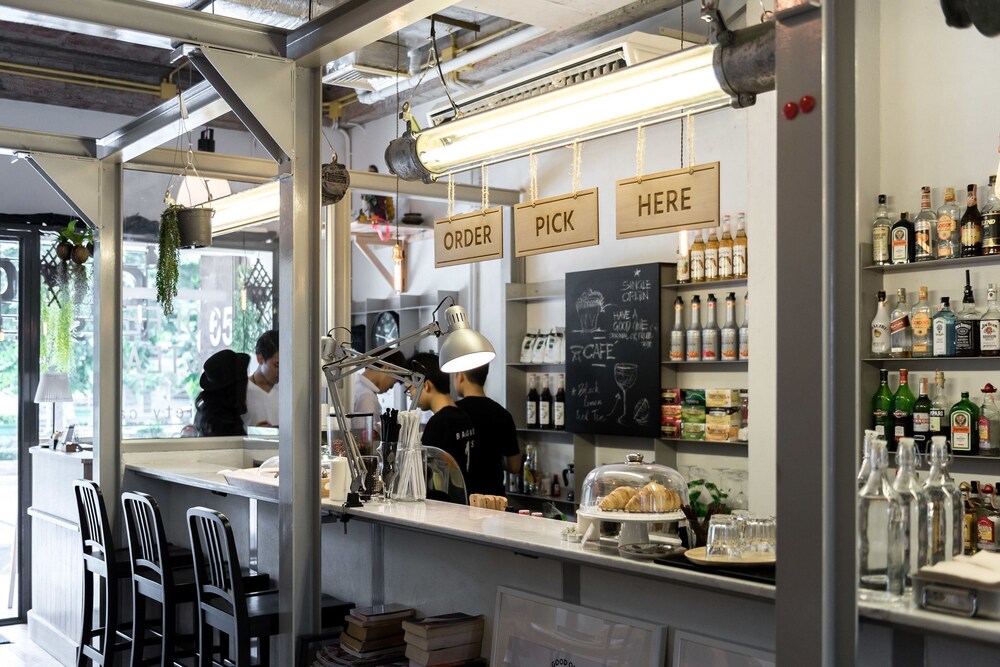 Good One Hostel & Café Bar, Bangkok Good One Hostel & Café Bar, Bangkok