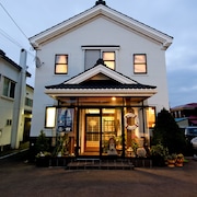 成藏旅館