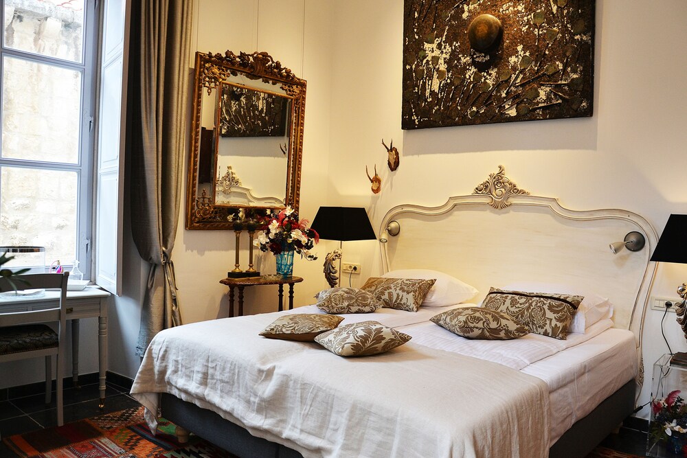 PRIJEKO PALACE, Dubrovnik PRIJEKO PALACE, Dubrovnik
