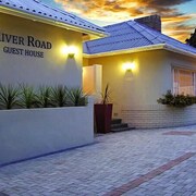 江路旅館