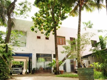 Water Garden Hotel, Anuradhapura Water Garden Hotel, Anuradhapura