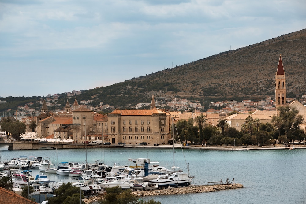 Brown Beach House Design Hotel, Trogir Brown Beach House Design Hotel, Trogir