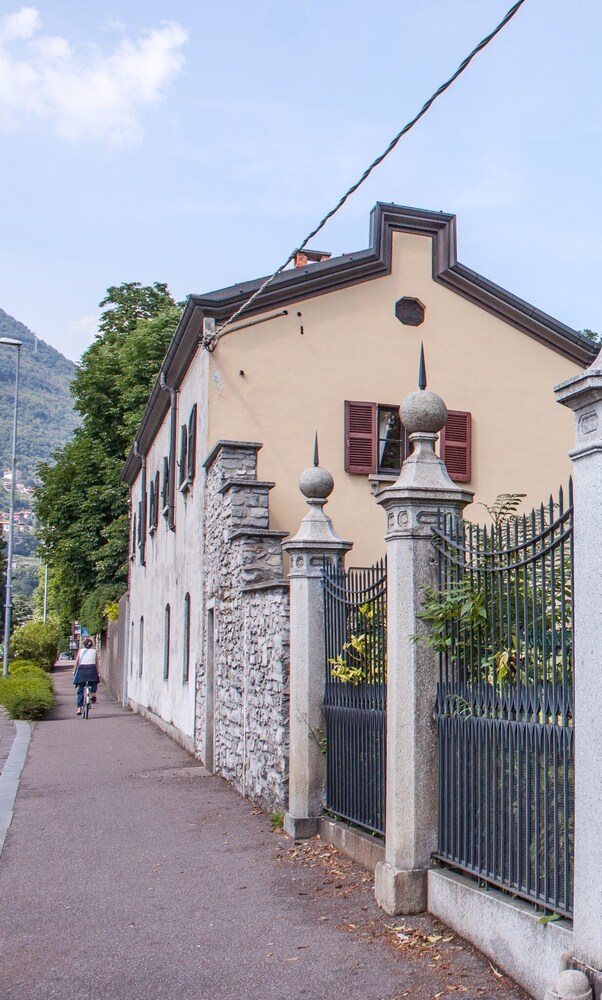 Casa la Viola Blu, Como Casa la Viola Blu, Como