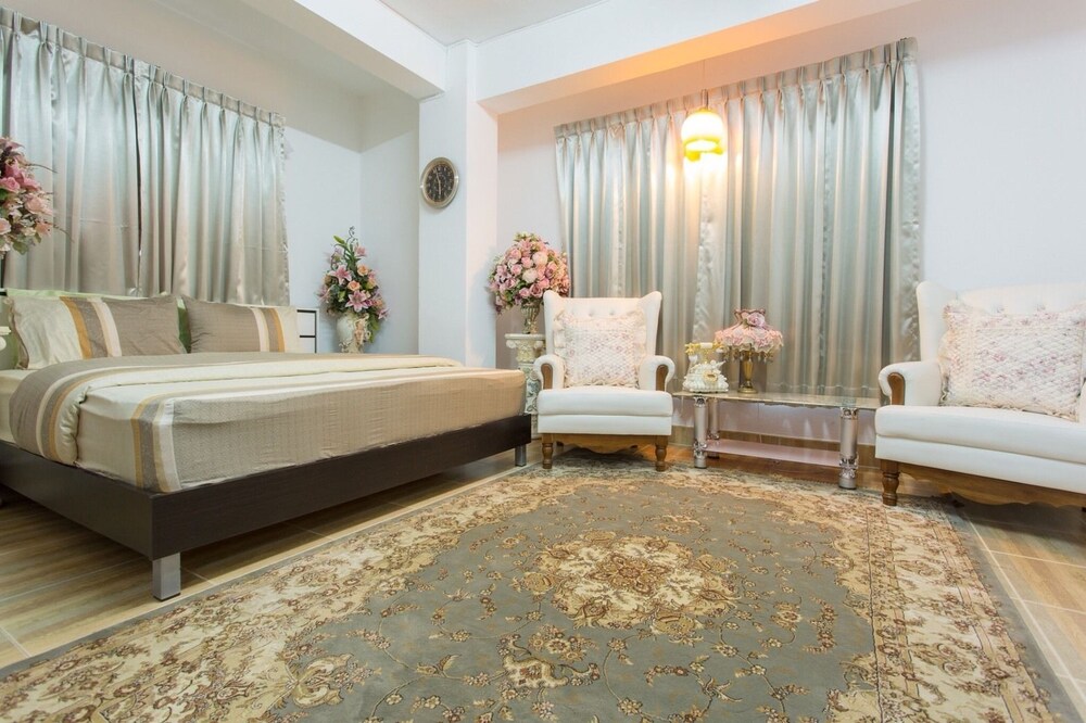 Chareeya PS, Pathum Thani Chareeya PS, Pathum Thani