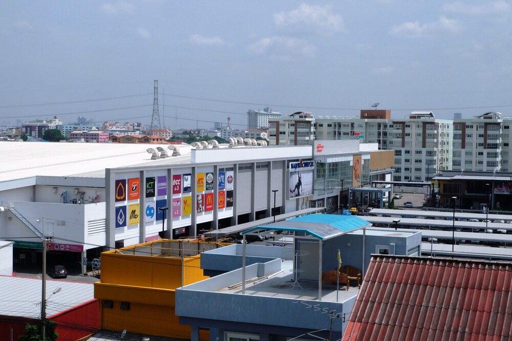 J. Residence, Samut Prakan J. Residence, Samut Prakan
