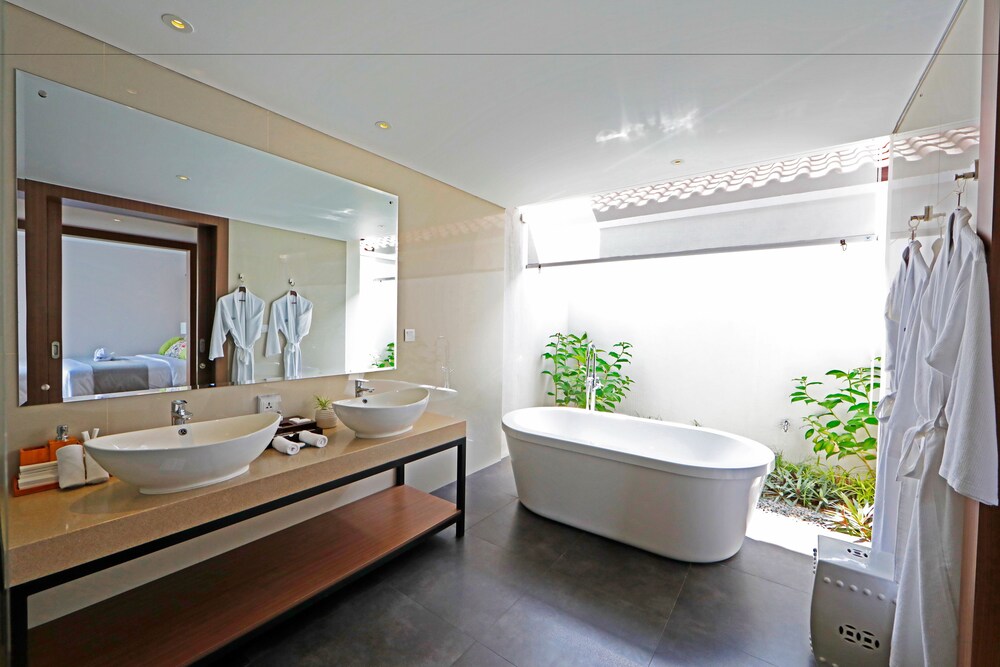 Holiday Villa Pantai Indah, Bintan Island Holiday Villa Pantai Indah, Bintan Island