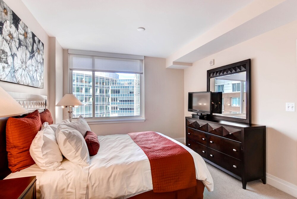 Global Luxury Suites at Toone Street, Baltimore Global Luxury Suites at Toone Street, Baltimore