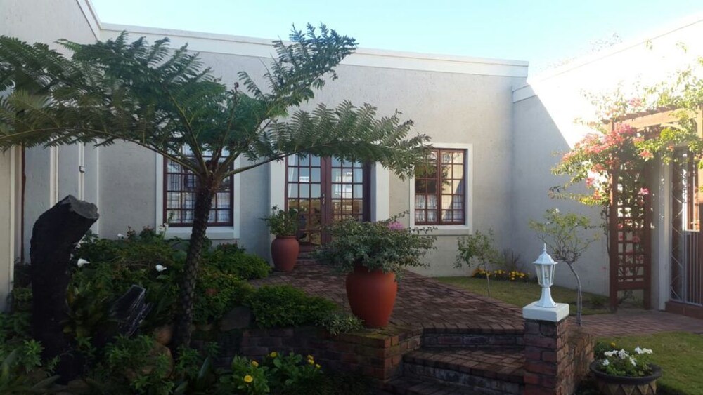 Green Pastures Bed and Breakfast, George Green Pastures Bed and Breakfast, George