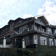 新皇家山飯店