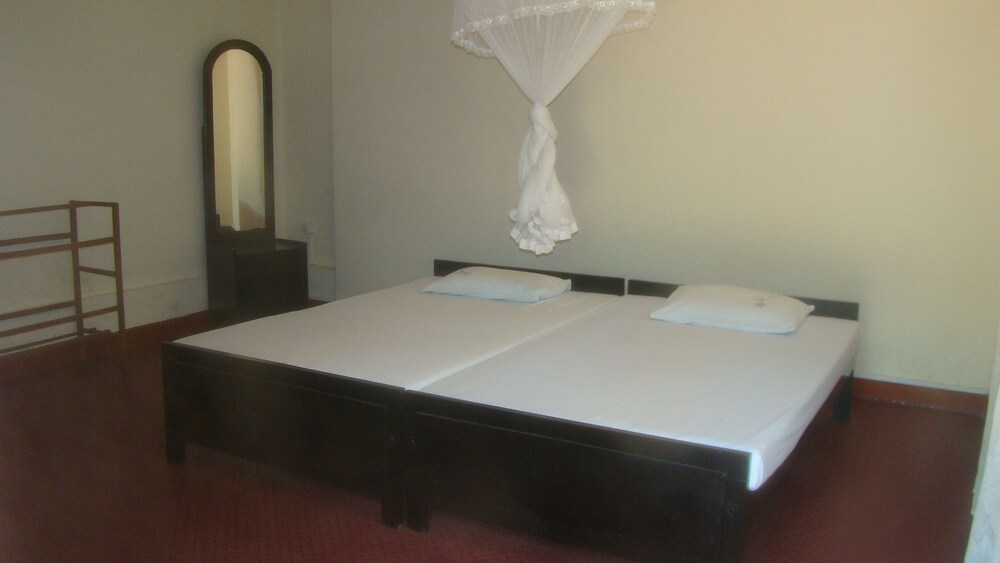Indrani Inn, Anuradhapura Indrani Inn, Anuradhapura