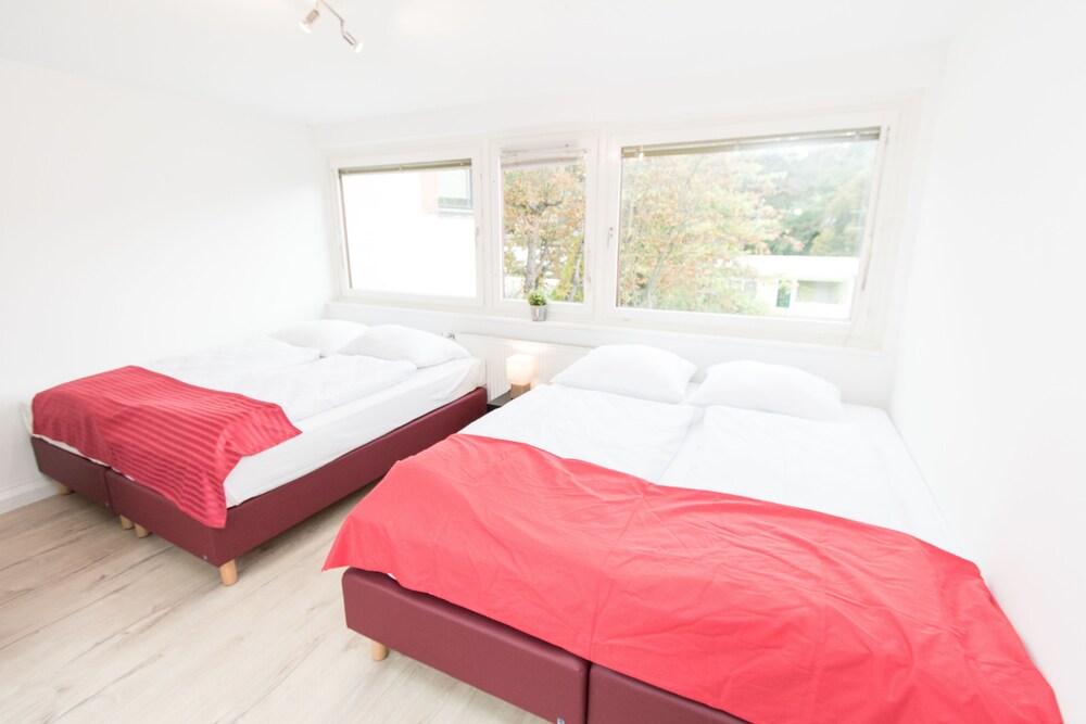 CheckVienna Apartment Veitingergasse II, Vienna CheckVienna Apartment Veitingergasse II, Vienna