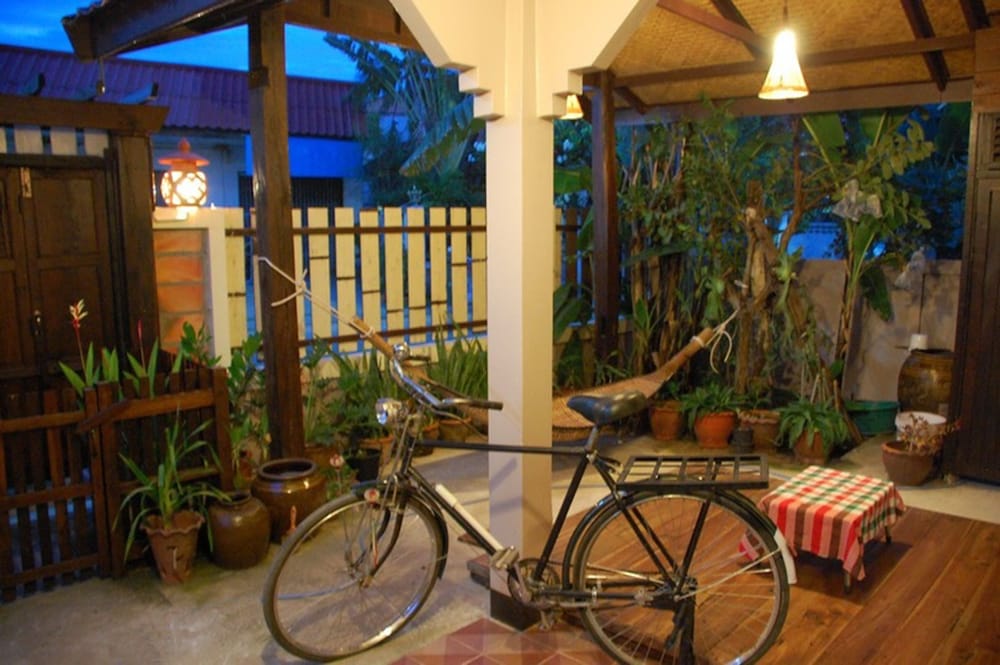The Outside Inn, Ubon Ratchathani The Outside Inn, Ubon Ratchathani