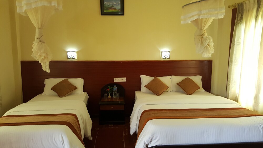 Chitwan Village Resort, Sauraha Chitwan Village Resort, Sauraha