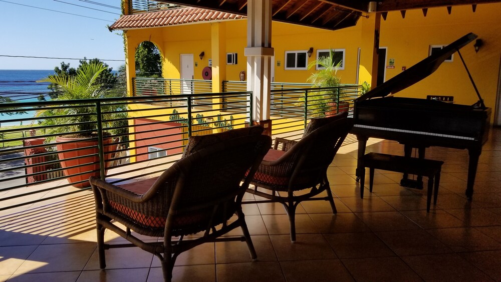 Altamont West Hotel, Montego Bay Altamont West Hotel, Montego Bay