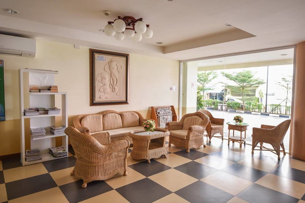 Trat Center Hotel, Trat Trat Center Hotel, Trat