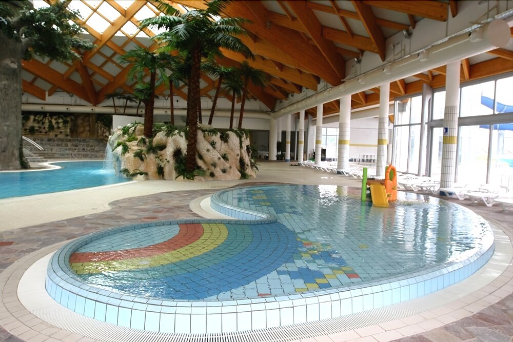 Hotel Hills Congress & Termal Spa Resort, Sarajevo Hotel Hills Congress & Termal Spa Resort, Sarajevo