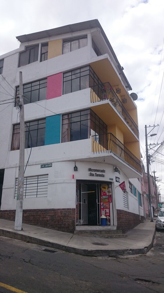 The Quito Guest House with Yellow Balconies, Quito The Quito Guest House with Yellow Balconies, Quito