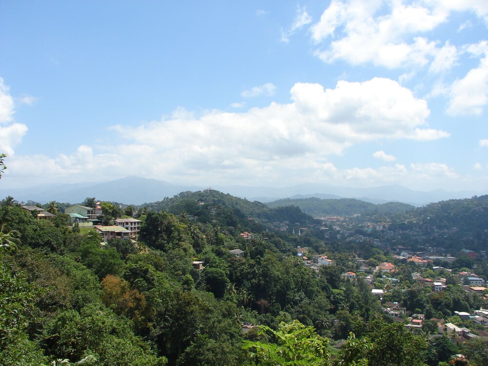 Kandyan Crown Hotel, Kandy Kandyan Crown Hotel, Kandy