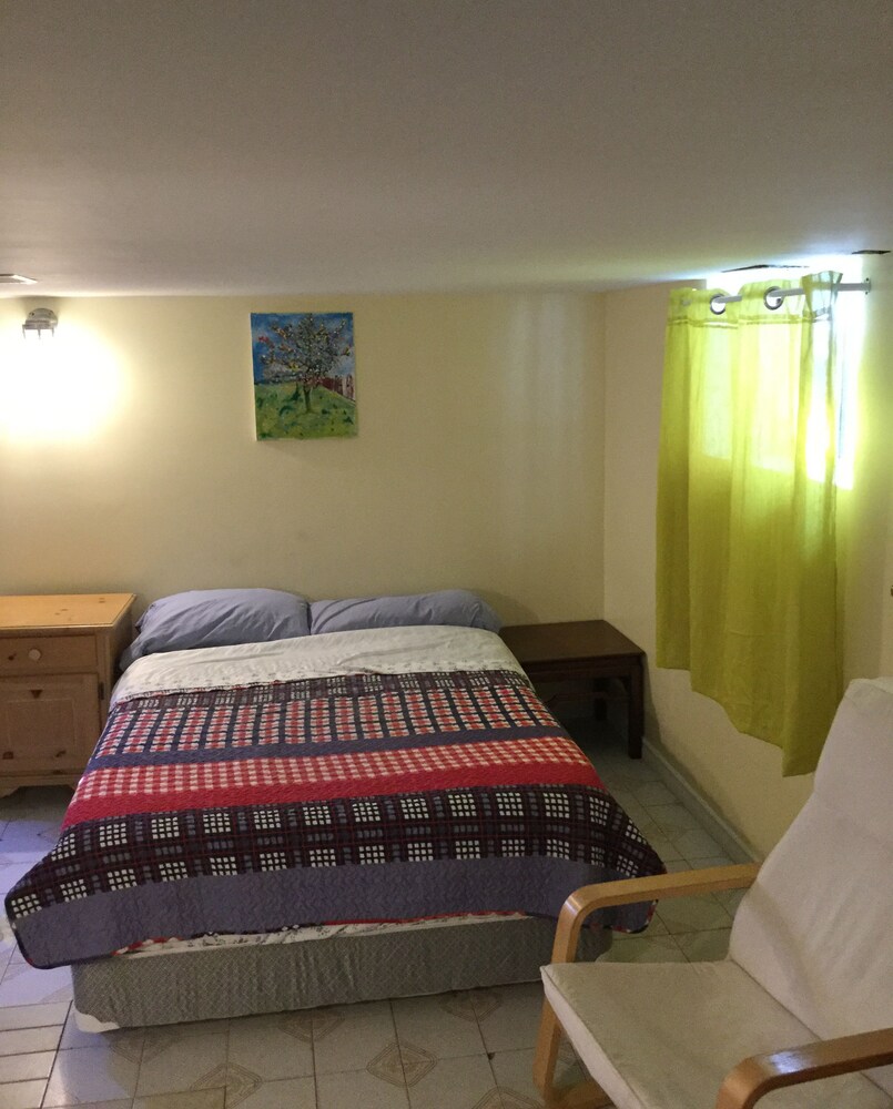 Ghalib Homestay, Toronto Ghalib Homestay, Toronto