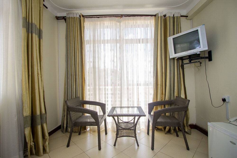 Tiptone Hotel, Kampala Tiptone Hotel, Kampala