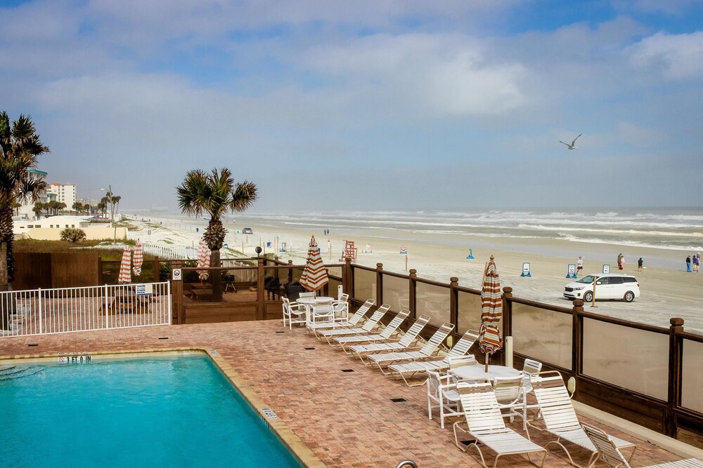 Sweet Retreat by the Sea, Daytona Beach Sweet Retreat by the Sea, Daytona Beach