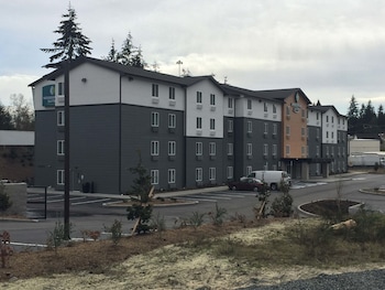 WoodSpring Suites Seattle Everett photo
