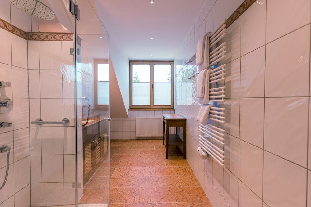 Hotel & Gaststätte zum Erdinger Wei�bräu, Munich Hotel & Gaststätte zum Erdinger Wei�bräu, Munich
