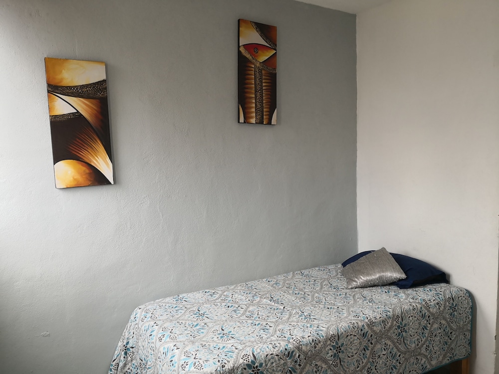 Suites Ejecutivas KenZi, San Luis Potosi Suites Ejecutivas KenZi, San Luis Potosi