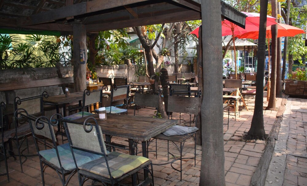Baan Lansa Bed & Bar, Chiang Mai Baan Lansa Bed & Bar, Chiang Mai