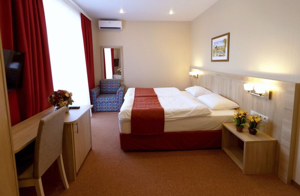 Cherry Garden Hotel, Terre Rouge Cherry Garden Hotel, Terre Rouge