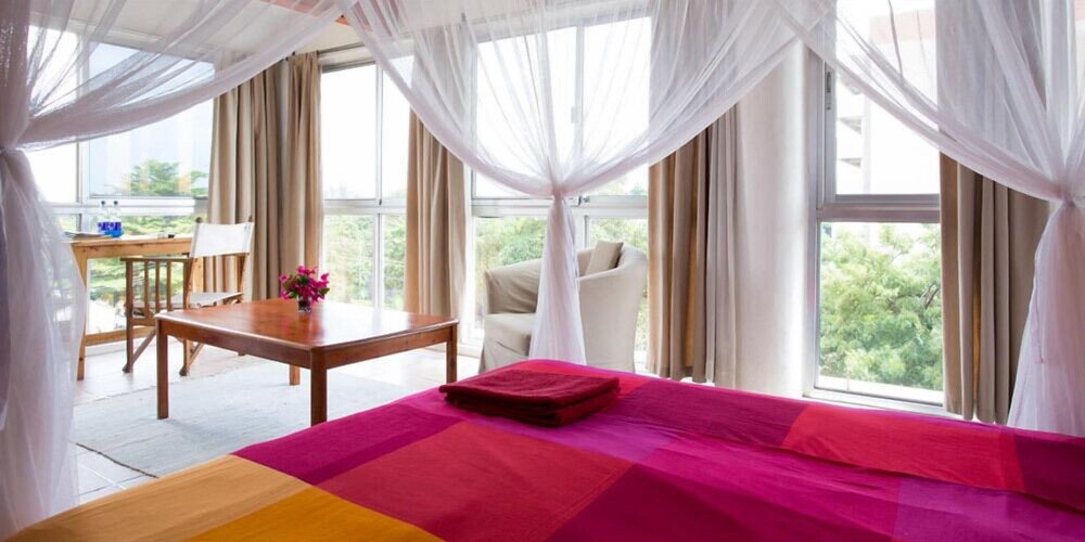 Q-Bar & Guest House, Dar-Es-Salaam Q-Bar & Guest House, Dar-Es-Salaam