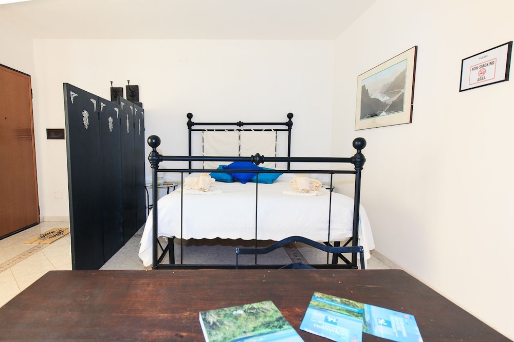 Domus Socolatae Apartments & Suites, Follonica Domus Socolatae Apartments & Suites, Follonica