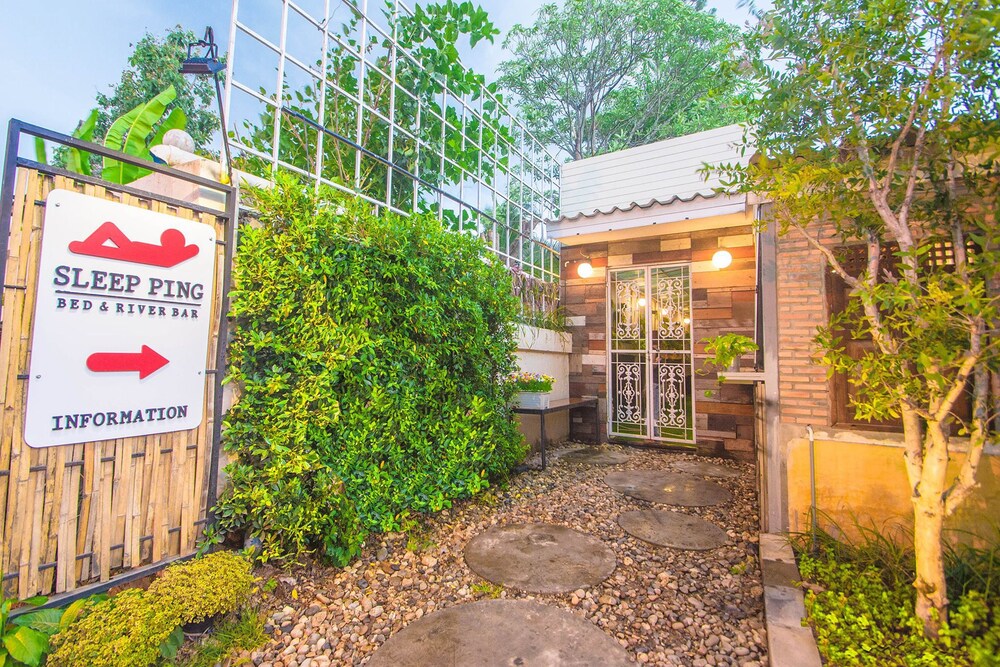 Sleep Ping Bed & River Bar - Hostel, Chiang Mai Sleep Ping Bed & River Bar - Hostel, Chiang Mai