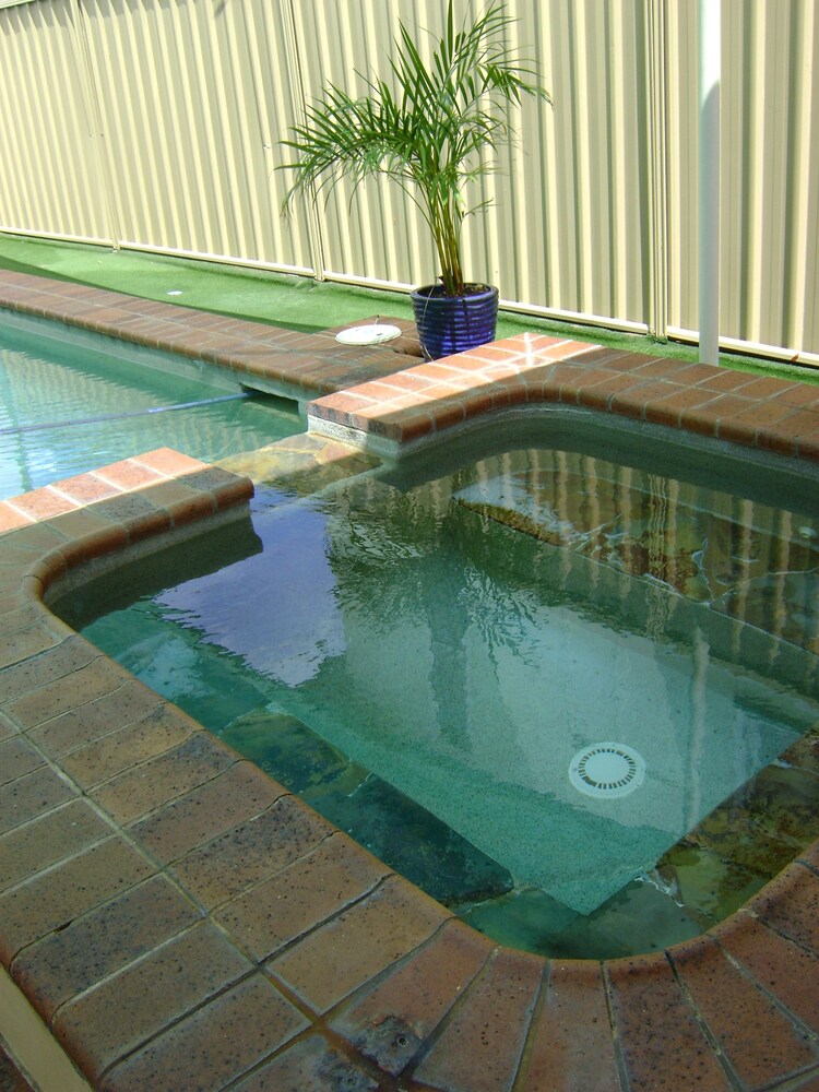 Rockhampton Court Motor Inn, Rockhampton Rockhampton Court Motor Inn, Rockhampton